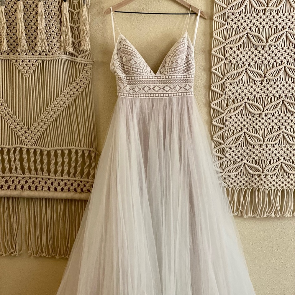 Lace boho wedding dress size 8